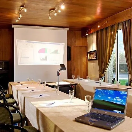 & Les Bartavelles Hotel Crots